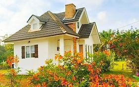 Tehel Farmhouse
